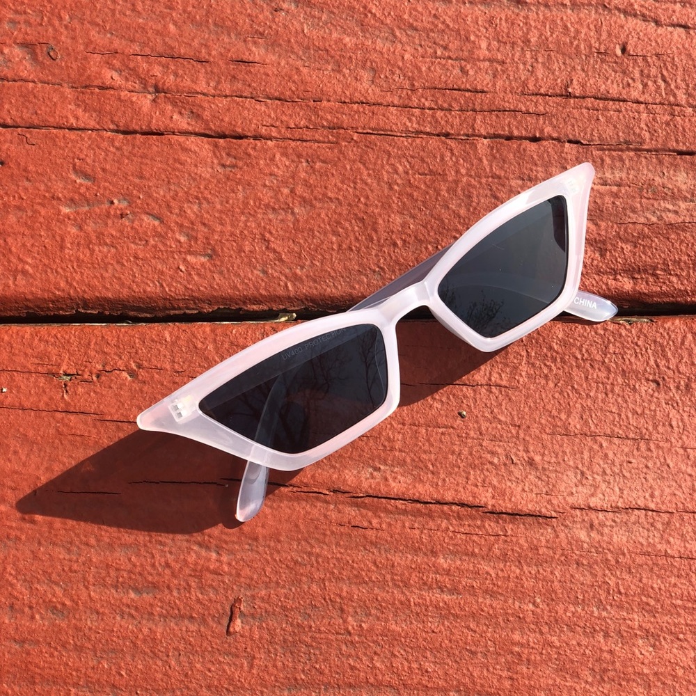 Cat eye sunglasses